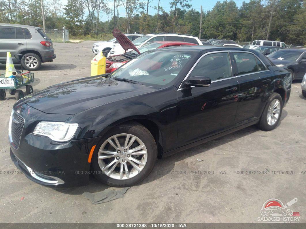 2C3CCAAG4JH314256 2018 CHRYSLER 300 photo no. 2
