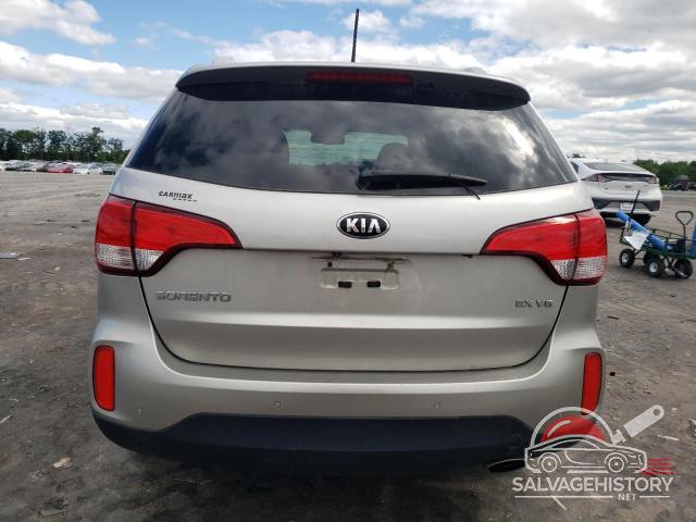 5XYKU4A73FG639766 2015 KIA SORENTO photo no. 6