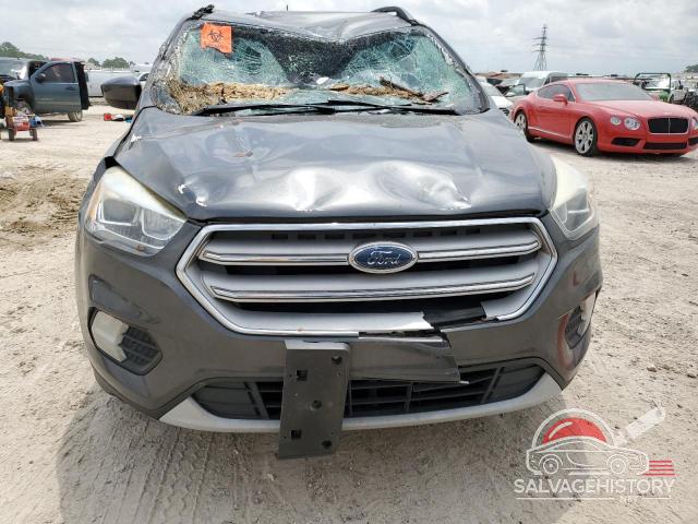 1FMCU0HD7JUA41594 2018 FORD ESCAPE photo no. 5