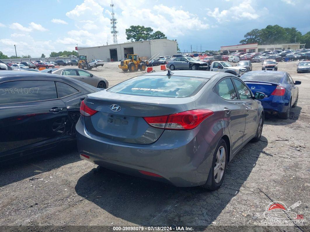 5NPDH4AE7DH413621 2013 HYUNDAI ELANTRA photo no. 4