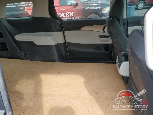 KNDNB5H36P6255562 2023 KIA CARNIVAL L photo no. 11