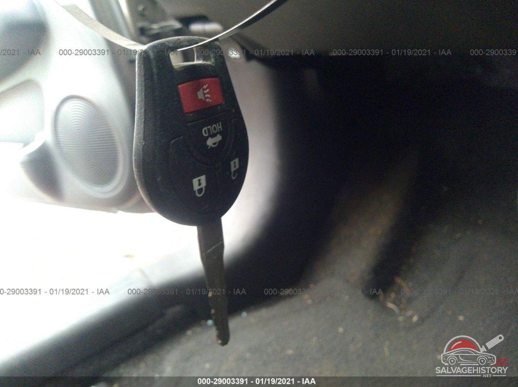 3N1CN7AP1HK457586 2017 NISSAN VERSA SEDAN photo no. 11
