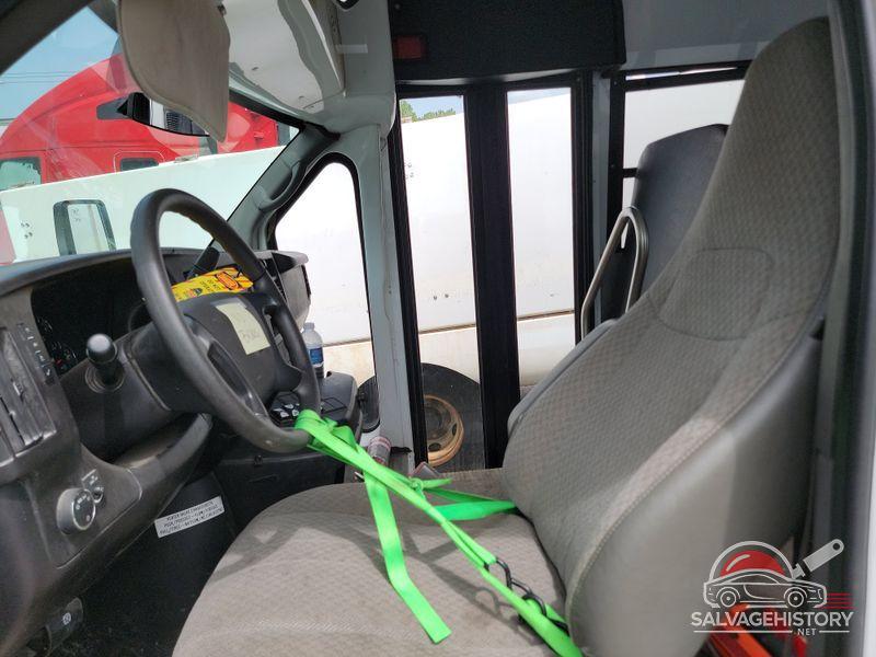 1GB0G2BA5D1171828 2013 CHEVROLET EXPRESS G3500 photo no. 6