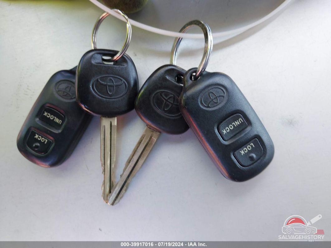 1NXBR32E35Z357807 2005 TOYOTA COROLLA photo no. 11