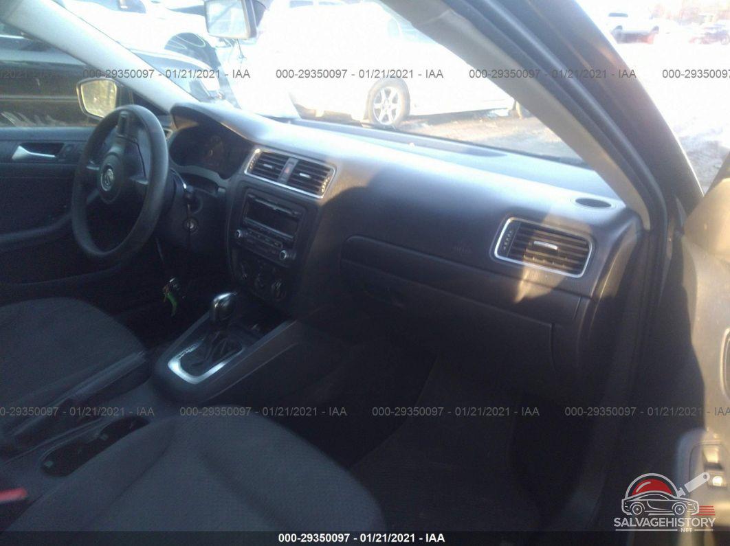 3VW2K7AJ1DM431207 2013 VOLKSWAGEN JETTA SEDAN photo no. 5
