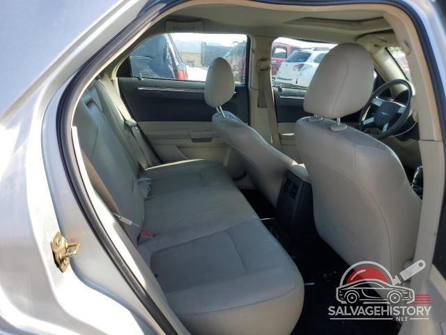 2C3JA53GX5H156450 2005 CHRYSLER 300 photo no. 10