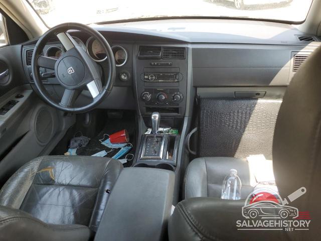 2D4FV48VX5H166048 2005 DODGE MAGNUM photo no. 8