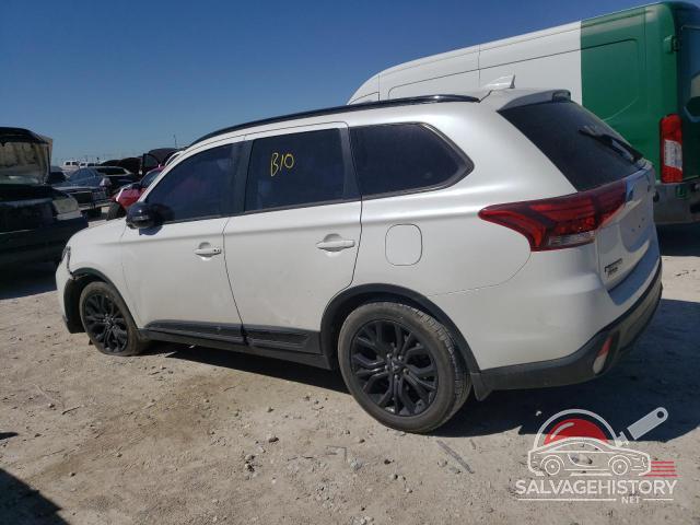 JA4AD3A38JZ066595 2018 MITSUBISHI OUTLANDER photo no. 2
