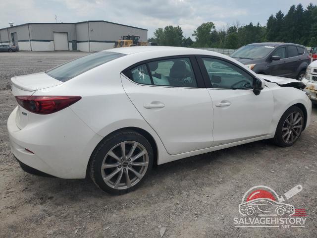 3MZBN1V31JM197744 2018 MAZDA 3 photo no. 3