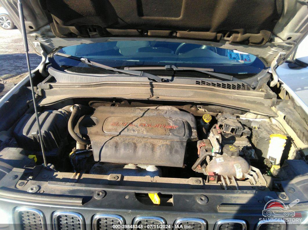 ZACCJBBT8FPB47523 2015 JEEP RENEGADE photo no. 10