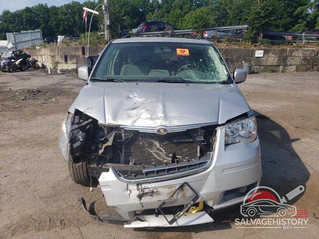 2A4RR5DXXAR464514 2010 CHRYSLER MINIVAN photo no. 5