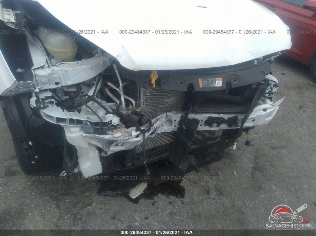 1FMCU0F79HUC58460 2017 FORD ESCAPE photo no. 6