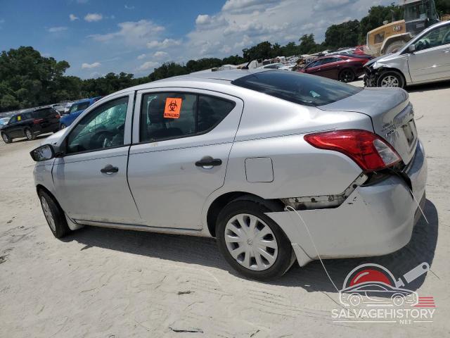 3N1CN7AP9JL806879 2018 NISSAN VERSA photo no. 2
