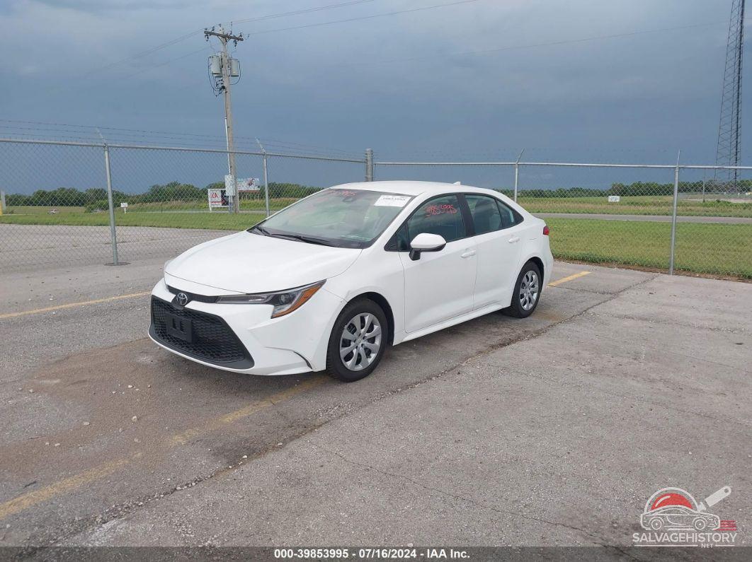 5YFEPMAE2NP293609 2022 TOYOTA COROLLA photo no. 2