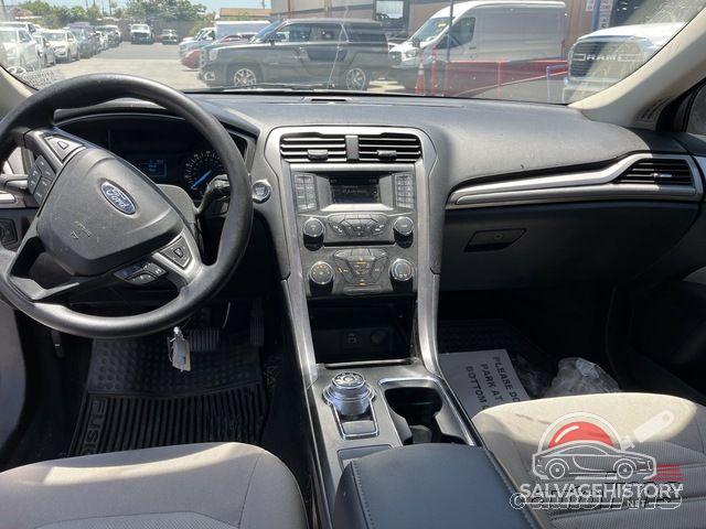 3FA6P0G79HR381759 2017 FORD FUSION photo no. 2