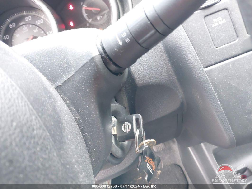 3N1CC1APXBL373450 2011 NISSAN VERSA photo no. 11