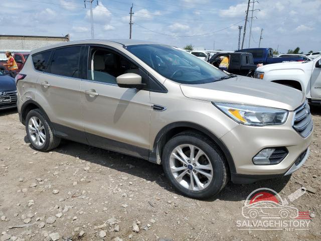 1FMCU0GD1HUD38534 2017 FORD ESCAPE photo no. 4