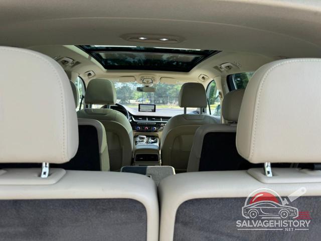 WA1AAAF70KD007838 2019 AUDI Q7 photo no. 10