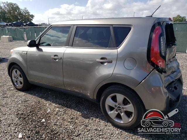 KNDJN2A25K7684653 2019 KIA SOUL photo no. 2