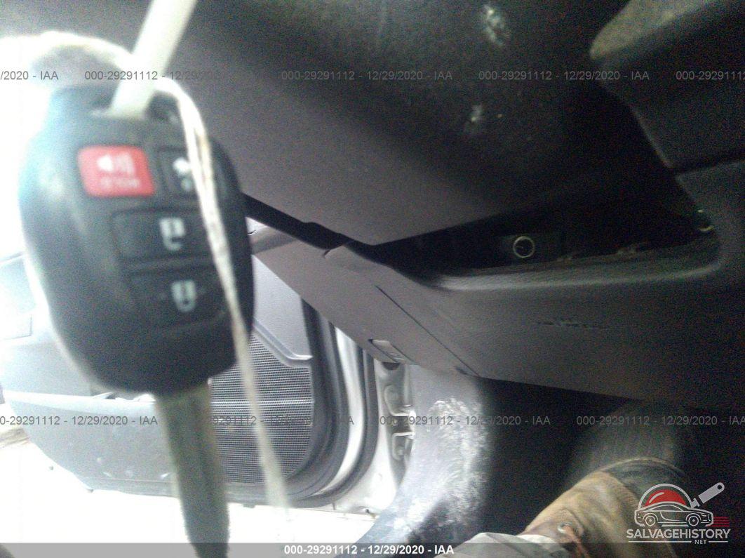 2T1BURHEXJC099449 2018 TOYOTA COROLLA photo no. 11