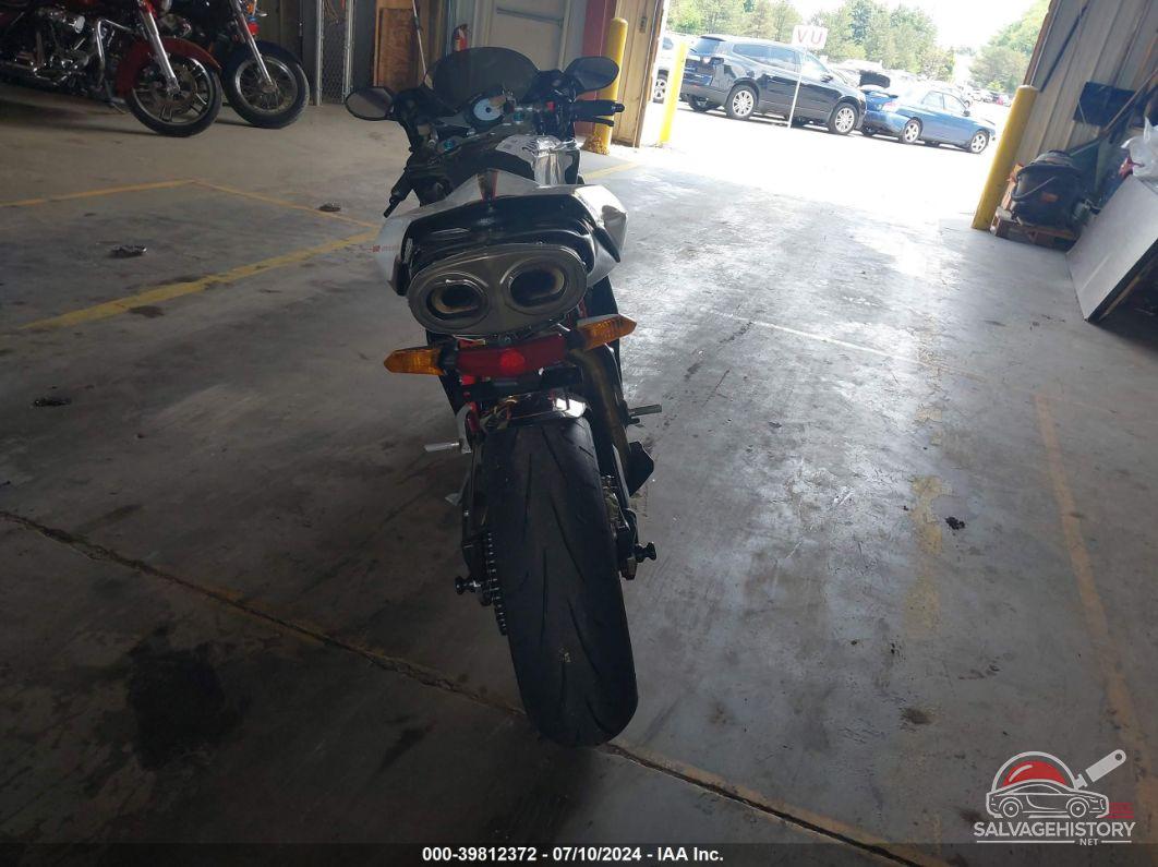 ZDM1UB5V15B012022 2005 DUCATI 999 photo no. 6