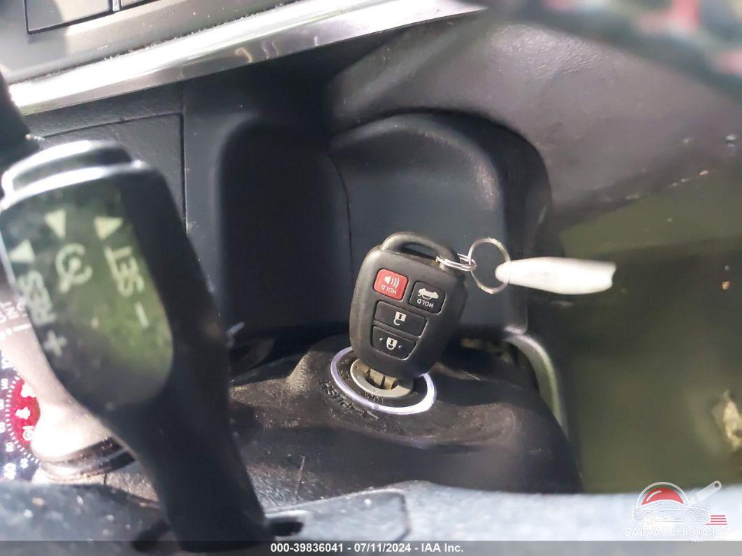 4T1BF1FK1FU081867 2015 TOYOTA CAMRY photo no. 11
