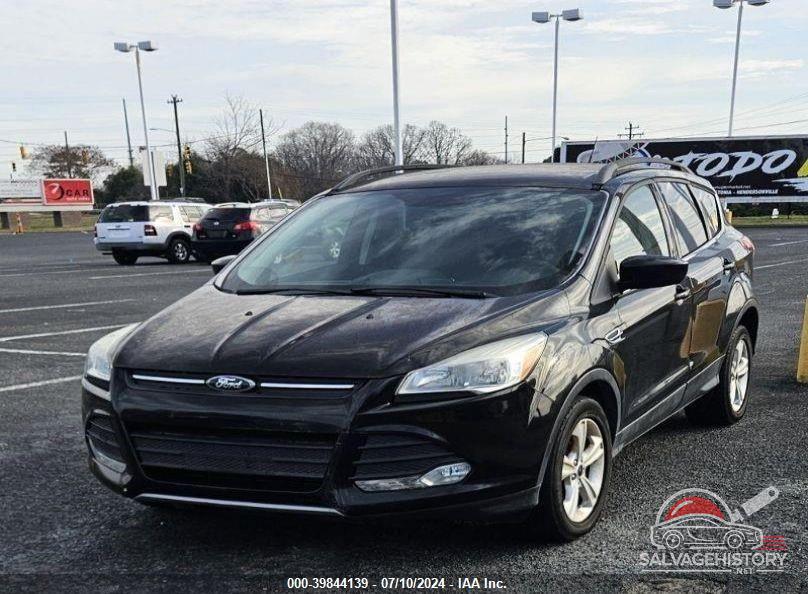 1FMCU0GX8GUC67888 2016 FORD ESCAPE photo no. 2