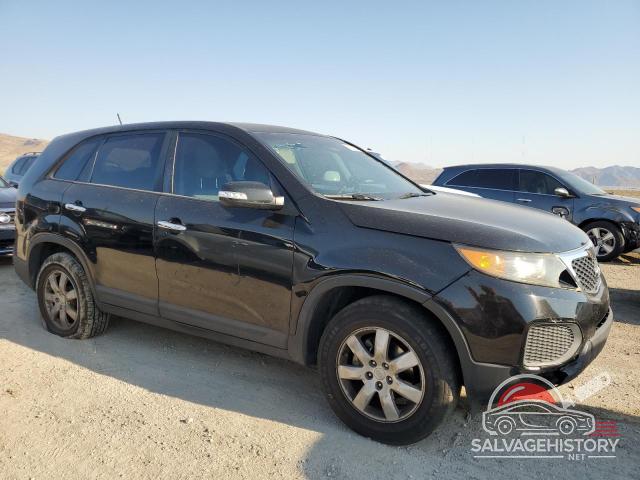 5XYKT3A10BG064366 2011 KIA SORENTO photo no. 4