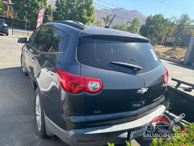 1GNKVLED1BJ366092 2011 CHEVROLET TRAVERSE photo no. 5