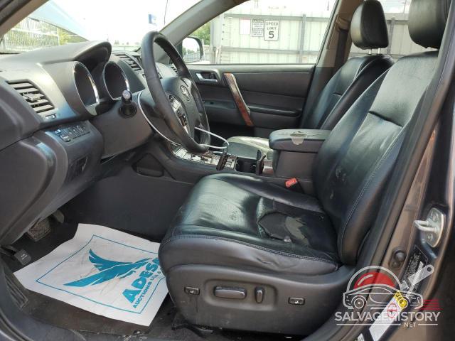 5TDDK3EH2DS275934 2013 TOYOTA HIGHLANDER photo no. 7