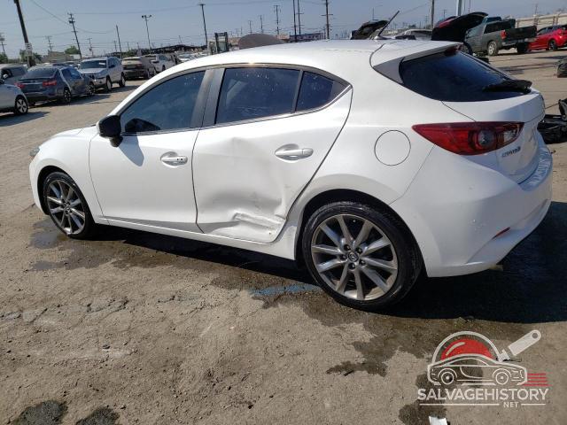3MZBN1L30JM184468 2018 MAZDA 3 photo no. 2