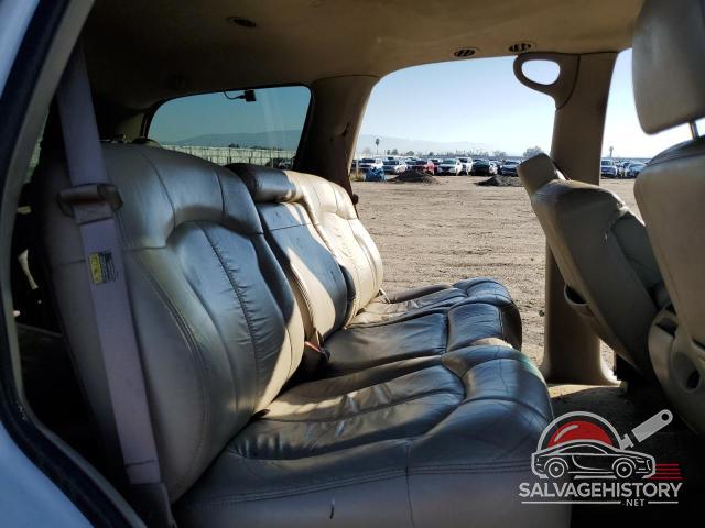1GNEK13TX1R215742 2001 CHEVROLET TAHOE photo no. 10
