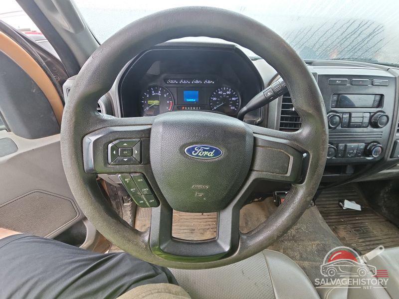 1FT8W3A62JEC83656 2018 FORD F-350 photo no. 9