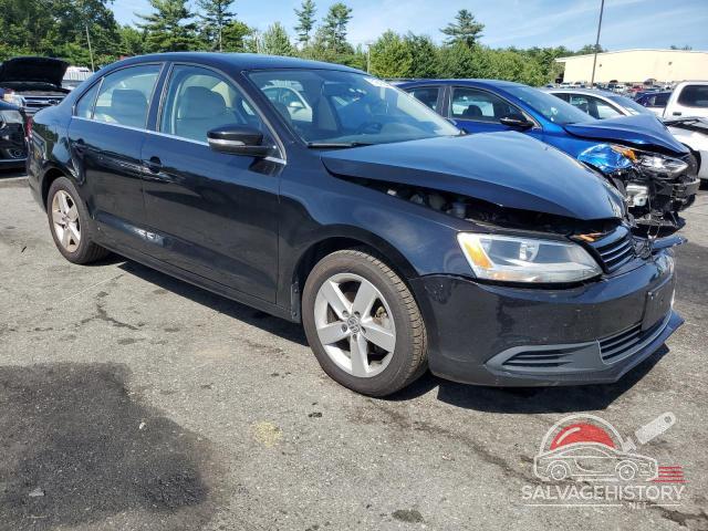 3VWLL7AJ5DM204930 2013 VOLKSWAGEN JETTA photo no. 4