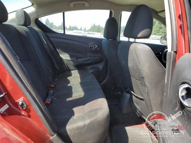 3N1CN7AP4JK440769 2018 NISSAN VERSA photo no. 10