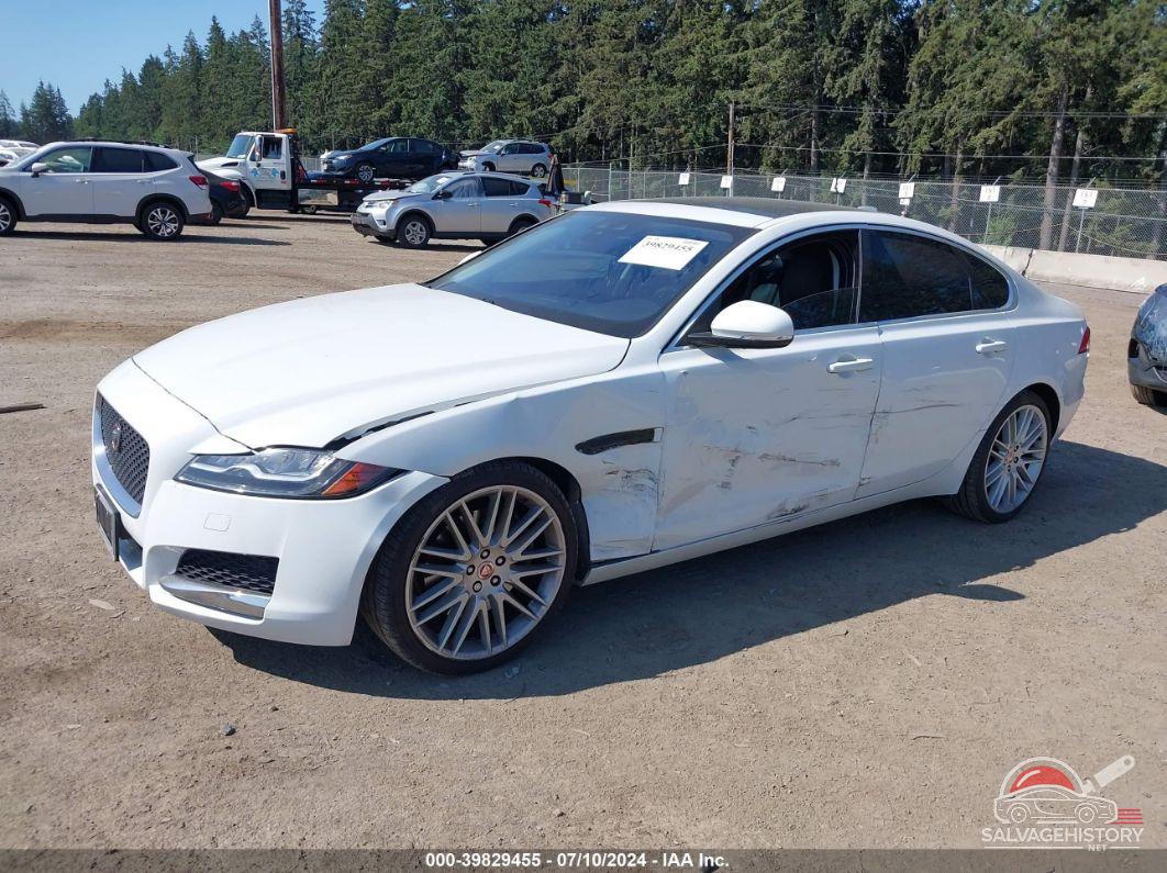 SAJBE4BV1HCY48510 2017 JAGUAR XF photo no. 2