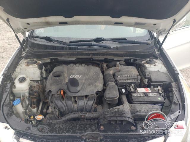 5NPEC4AC7CH390244 2012 HYUNDAI SONATA photo no. 11