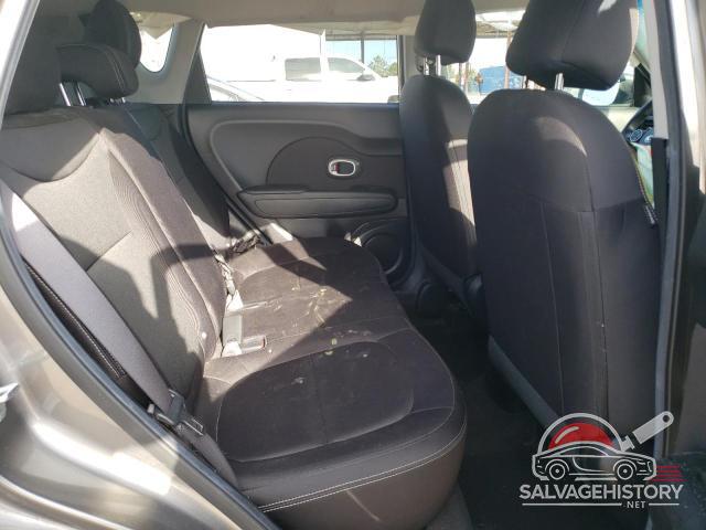 KNDJN2A21H7449790 2017 KIA SOUL photo no. 11