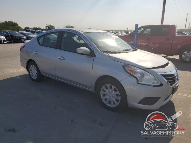 3N1CN7APXJK398978 2018 NISSAN VERSA photo no. 4
