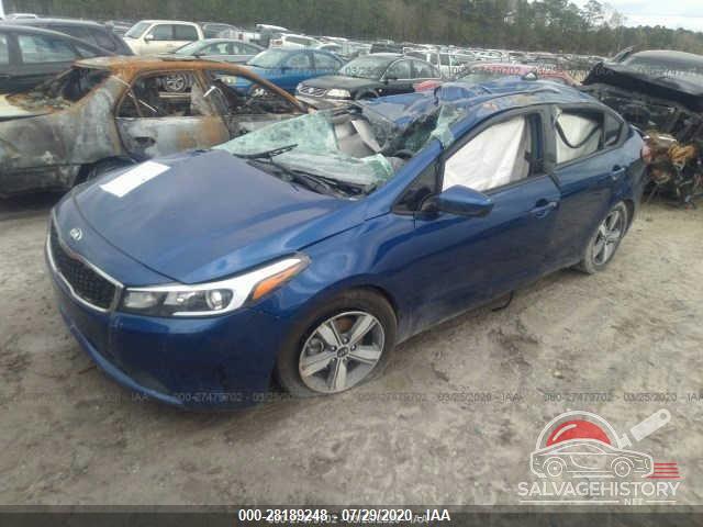 3KPFL4A76JE215797 2018 KIA FORTE photo no. 2