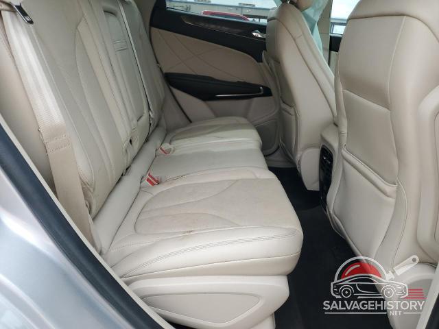 5LMCJ3C95KUL07836 2019 LINCOLN MKC photo no. 11
